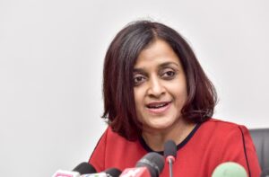 ފިޔަވަޅުތައް ހަރުކަށި ކުރެވޭނީ ވިޔަފާރިތަކަށް ސަރުކާރުން އެހީވެގެން: ދުންޔާ