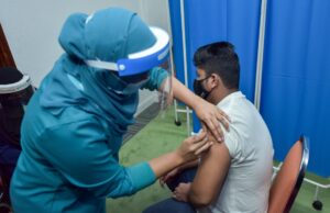 ދެ ޑޯޒް ފުރިހަމަކުރި މީހުންގެ އަދަދު 14،900 އިން މައްޗަށް