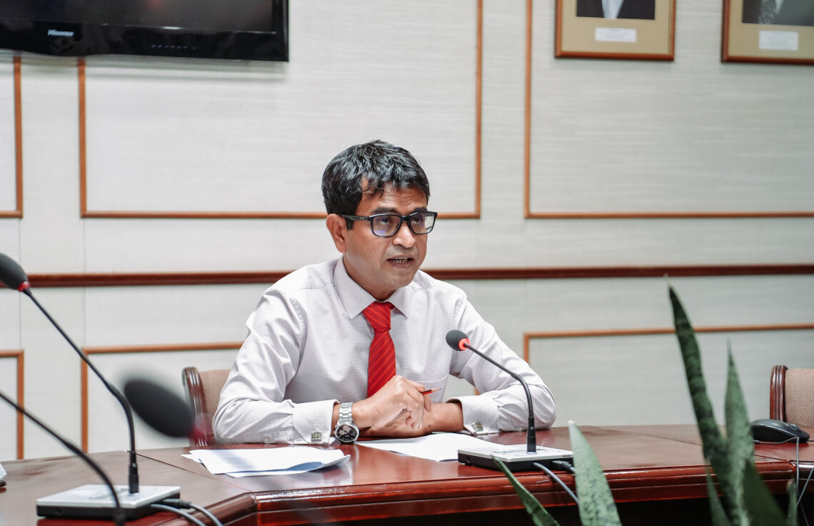 ޕްރެޝަރާހެދި ސައްލެ މަޢާފަށް އެދިވަޑައިގެންފި، ނަމަވެސް ވާހަކަތައް ދިފާޢުކުރެއްވި