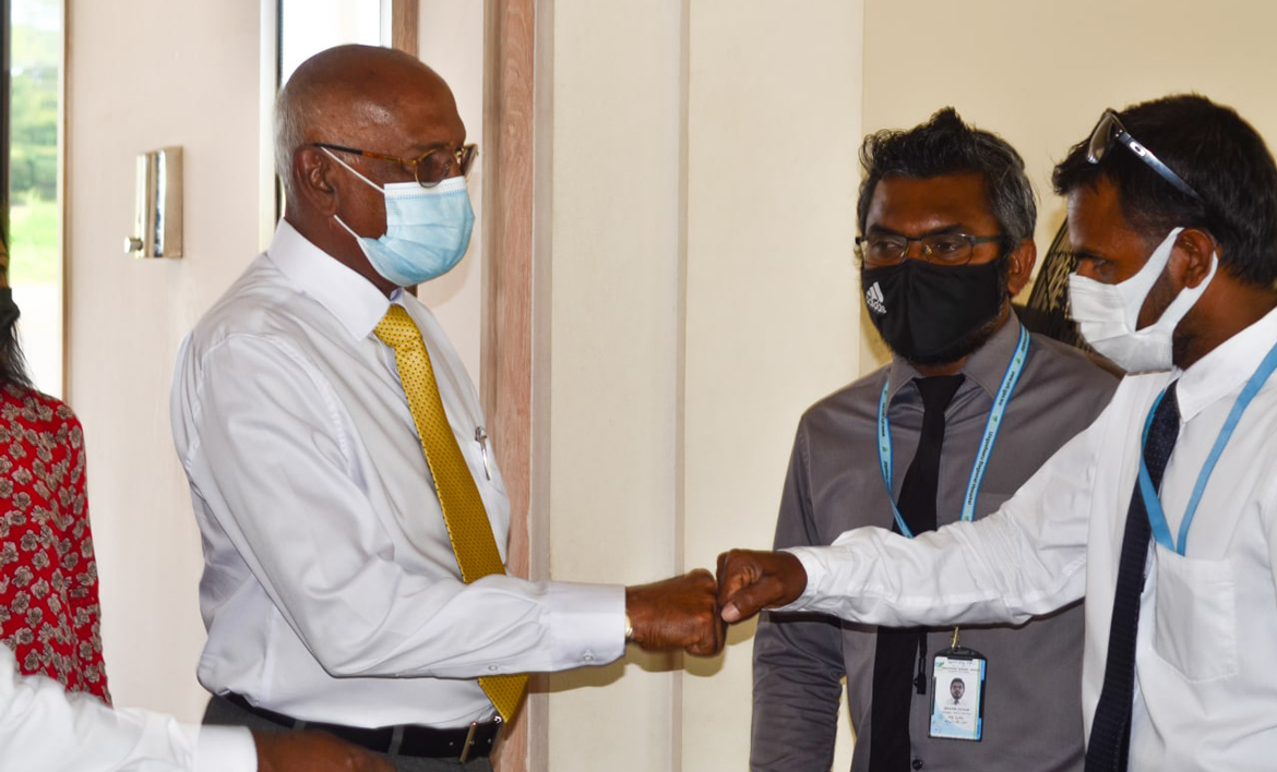 މިނިސްޓަރ ނަސީމް ހިމެނޭހެން އުނގޫފާރަށް ވަޑައިގެންނެވި ވަފްދު ކަރަންޓީން ވުމަށް އިދިކޮޅުން ގޮވާލައިފި
