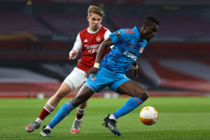 އާސެނަލް ކުއާޓާ ފައިނަލަށް