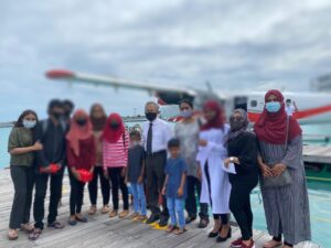 ދައުލަތުގެ ބެލުމުގެ ދަށުގައި ތިބޭ ކުދިން އާއިލާމީހުން ތިބޭ ރަށްރަށް ބަދަލުކުރުމަށް އިސްކަންދޭންޖެހޭ: ބޮންޑެ