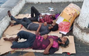 މަގުމަތީގައި ނިދާފައި ތިބިމީހުންނަށް ސިފާ ޖޯކު ޖެހިކަމަށްބުނެ، އިސްތިއުފާގެ އަޑު ގަދަވެއްޖެ