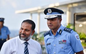 މެންބަރުންނަށް ރިޝްވަތު ހުށަހަޅާ ކަމަށް ބުނެ ހުށަހެޅި މައްސަލަ ބަލައިނުގަތް