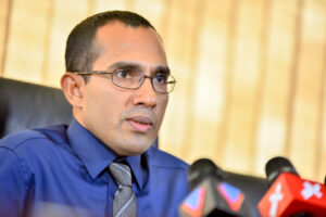 ނިޒާމް ބަދަލުކުރުމުގެ ކުރިން، ރައްޔިތުން އެދޭ ބަދަލަށް މަގުފަހިކޮށްދޭންޖެހޭ: މަލީހް