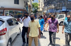 އަނަސް އާއިއެކު ރައީސް ނަޝީދު ދޮރުން ދޮރަށް