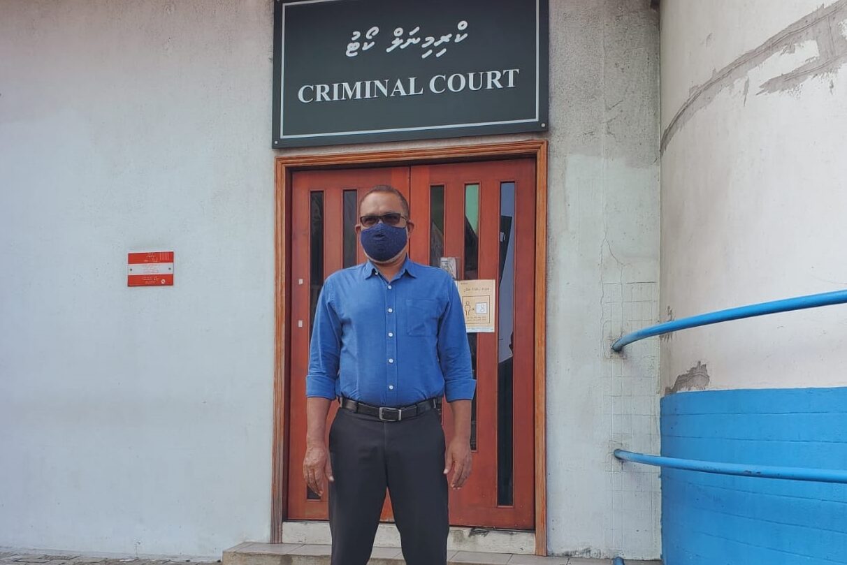 ހަޑިހުތުރުބަސް ބޭނުންކުރިކަމަށް ބުނާ ދަޢުވާއަށް އަދުރޭ އިންކާރުކޮށްފި