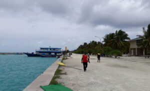ރ. ހުޅުދުއްފާރު މޮނިޓަރިންއަށް