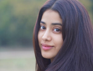 ރިތި އޮމާން ހަންގަނޑަކަށް ޖާންވީގެ ޓިޕްސް!