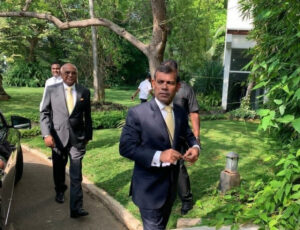 ނަސީމަށް ރައީސް ނަޝީދު މުޚާޠަބުކުރެއްވި ގޮތުން އެތައް ބައެއްގެ ފާޑުކިއުން