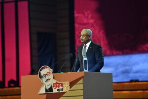 މުޖީބުއް ރަޚްމާންއަކީ ޒަމާނީ ޑިމޮކްރަސީއާއި ސިޔާސީ މިނިވަންކަން ހޯދެވުމަށް މަސައްކަތް ކުރެއްވި ލީޑަރެއް 