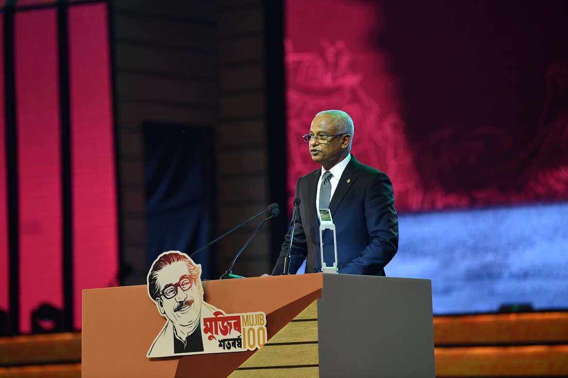 މުޖީބުއް ރަޚްމާންއަކީ ޒަމާނީ ޑިމޮކްރަސީއާއި ސިޔާސީ މިނިވަންކަން ހޯދެވުމަށް މަސައްކަތް ކުރެއްވި ލީޑަރެއް 