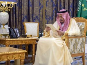 ސައުދީ ރަސްގެފާނު ގިނަ އަދަދެއްގެ ޝާހީ އަމުރުފުޅުތަކެއް ނެރުއްވައިފި