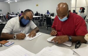 ވޯޓާސް ލިސްޓުގައި ކެނޑިޑޭޓުން ސޮއިކުރަން ފަށައިފި