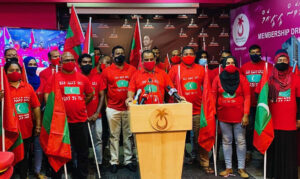 އަންނަ ހުކުރުގައިވެސް އިދިކޮޅުން މާލޭގައި މުޒާހަރާ ކުރަން ނިންމައިފި