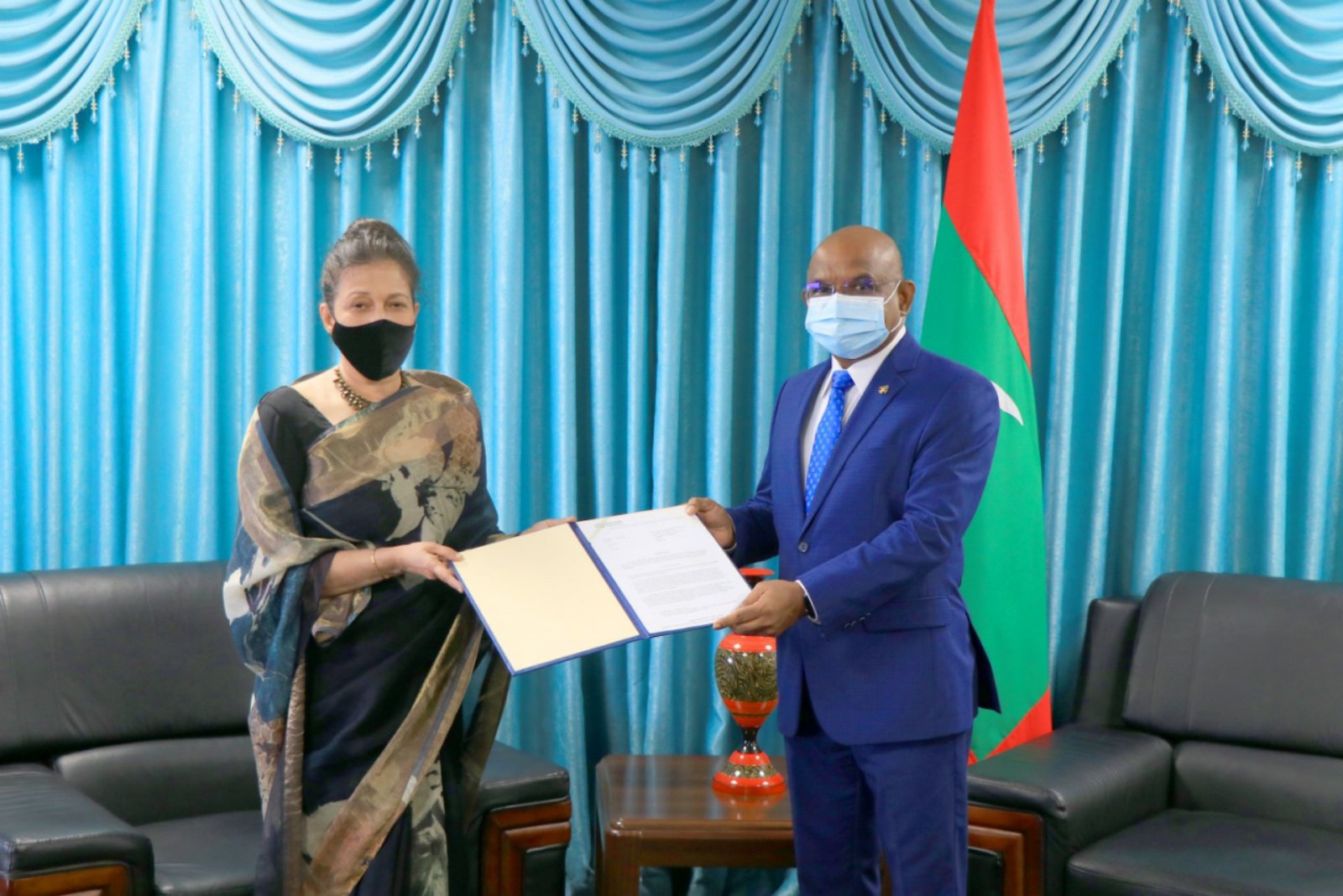 ޑަބްލިއު.އެޗް.އޯ އާއި ގުޅުން ބަދަހިކުރުމަށް މަޝްވަރާކޮށްފި