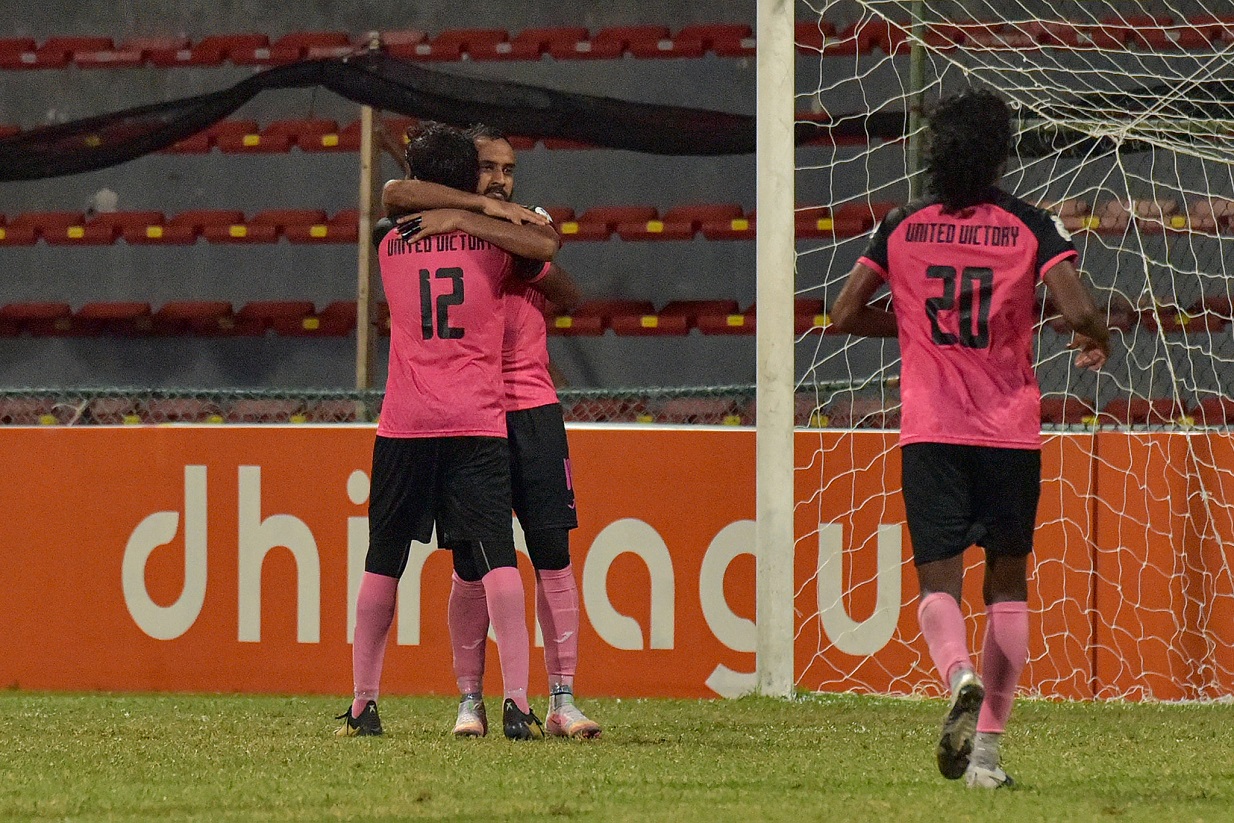 ސަސް ކޮޅަށް 5 ލަނޑު ޖަހައި، ޔޫވީން ބޮޑު މޮޅެއް ހޯދައިފި