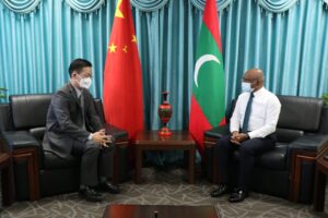 ޝާހިދުގެ އަރިހަށް ޗައިނާ ސަފީރު ވަދާޢީ ޒިޔާރަތް ކުރައްވައިފި