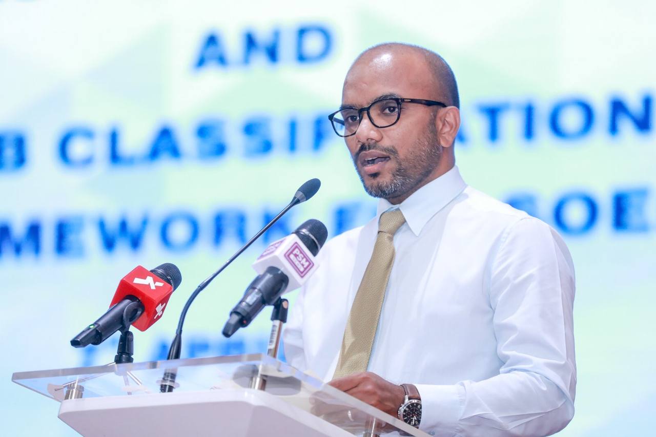 މިސަރުކާރުން ދަނީ ކޮރަޕްޝަނަށް ހުޅުވިފައިވާ ދޮރުތައް ބަންދުކޮށް، ނިޒާމު ހަރުދަނާ ކުރަމުން: އަމީރު