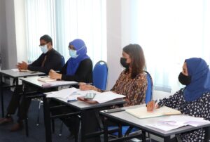 ޖިންސީ ގޮނާގެ ތުހުމަތުގައި އައްޑޫން ހައްޔަރުކުރި އަންހެން މީހާގެ ހާލު އެޗްއާރުސީއެމް އިން ބަލައިފި