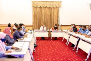 އަދަދުތައް މައްޗަށް، ފިޔަވަޅުތަކަށް ލުއި!