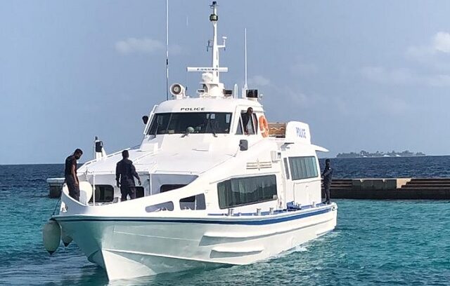 ކަނޑުމަތިން 12 ކިލޯގެ ޑްރަގާ އެކު އިންޑިއާ މީހަކު ހައްޔަރުކޮށްފި