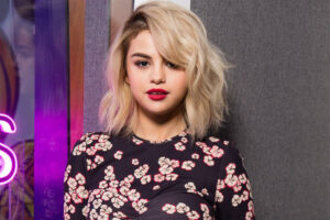 މިއީ ސެލީނާގެ 'ނިއު ލުކް'