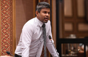 ސުޢޫދު ދީފައިވާ މައުލޫމާތަށް ބަލާއިރު، މަރުކޮމިޝަނަށް ރައީސް ޔާމީން ޙާޒިރުކުރަންޖެހޭ ސަބަބެއް ނޯންނާނެ: ސެމްބެ