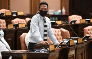 މަންދުކޮލެޖަށް ބަދަލު ދިނުން، އިންތިގެ ނުރުހުން!