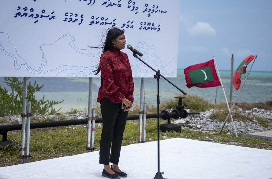 ހުޅުދޫ، މީދޫ، ރައްޔިތުން ބާކީނުކުރާނެކަން ރައީސް ޞާލިހު ސާބިތު ކޮށްދެއްވައިފި: ރޮޒޭނާ