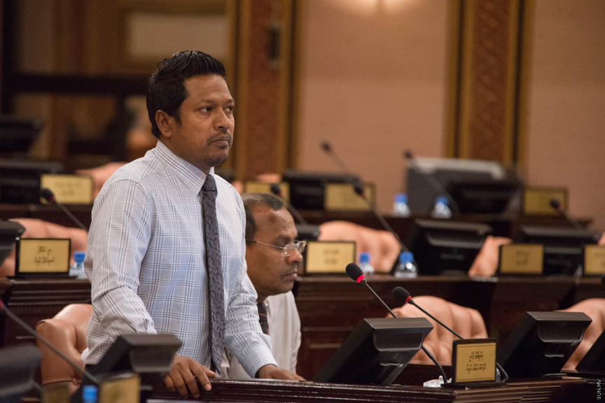 ހުރިހާ މަސައްކަތެއް އެމްޑީޕީން ކުރުމުން، %60 ދޭން ޖެހުނީ އެހެންބަޔަކަށް: އިންތި