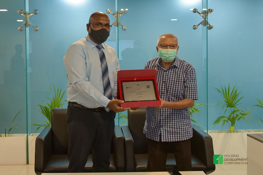 އުމަރު ޒާހިރު ހުޅުމާލޭގެ ތަރައްޤީއަށް ކޮށްދެއްވާފައިވާ ޚިދުމަތުގެ އަގު ވަޒަންކޮށްފި
