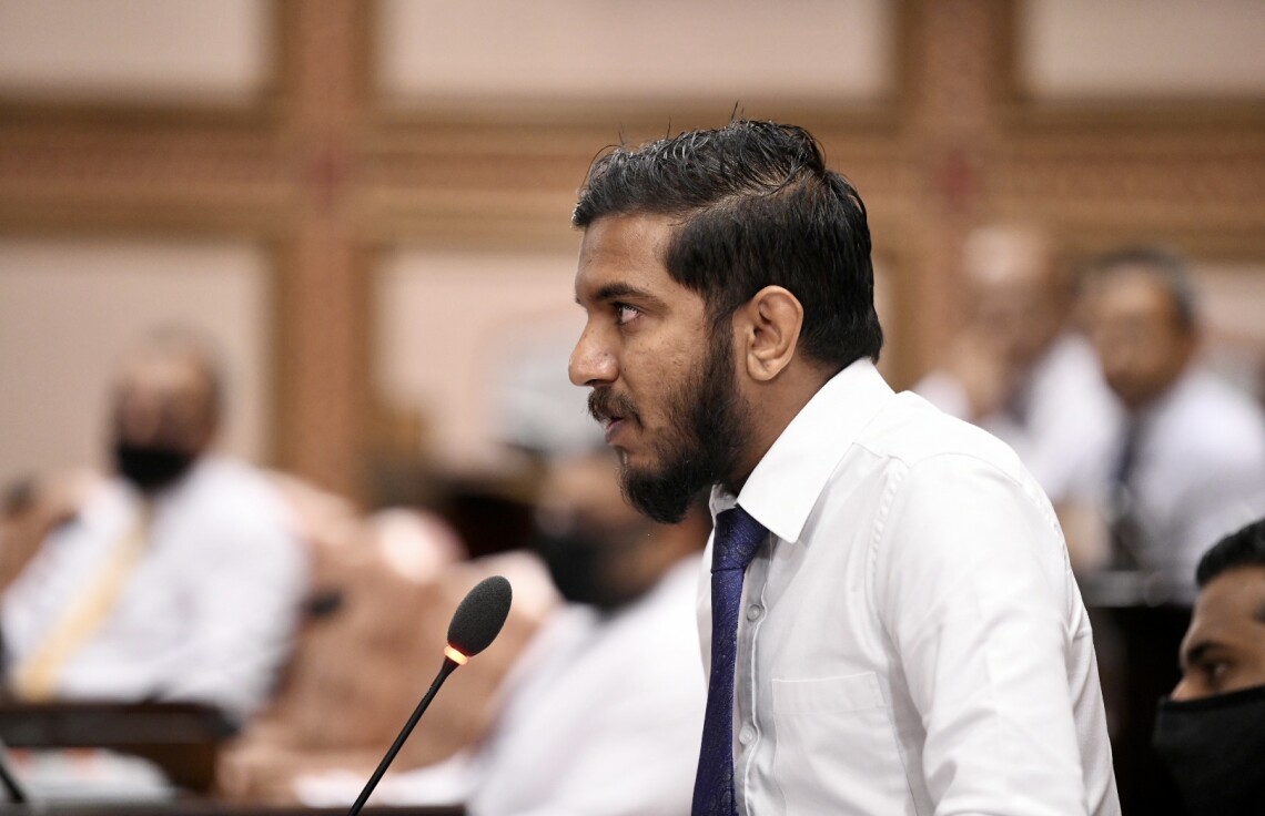 ވެރިކަމާއި ސުޕަމެޖޯރިޓީ ދީގެންވެސް ފުލުހުންގެ މުއައްސަސާ ހަމަޔަކަށް ނޭޅުވުމަކީ ލަދުގަންނަންޖެހޭ ކަމެއް: ސިރާޖް
