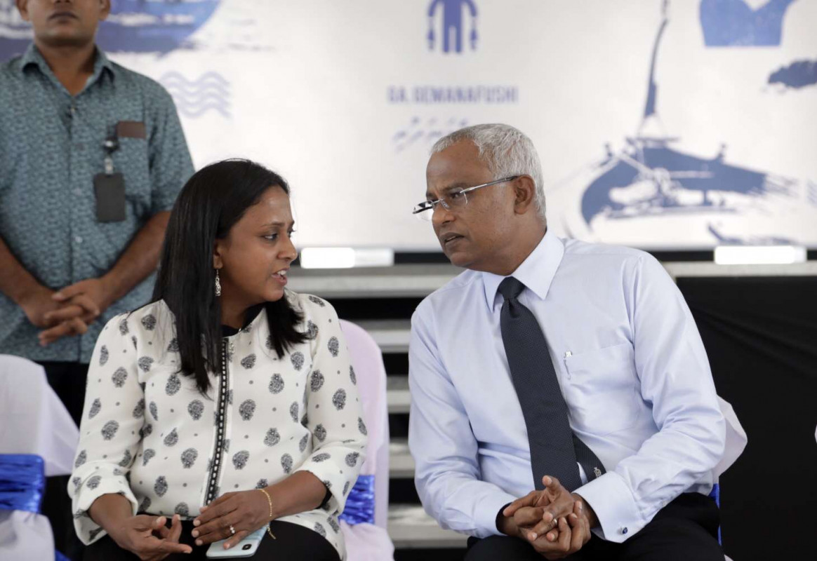 ފޯނު ކޯލަކުން ޒަހާ ވަކިކުރެއްވީ، މަޝްވަރާކުރުމެއް ނެތި