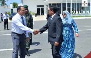 ދަތްދޮޅި ދުއްވާލައިގެންވެސް މިތިބީ ޔާމީނަށް ވެރިކަން ހޯދައިދޭން: އާދަމް ޝަރީފް