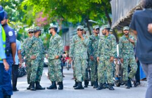 ކޯވިޑް ފިޔަވަޅުތައް ތަންފީޒުކުރުމަށް ފުލުހުންނާއިއެކު ސިފައިން މަގުތަކަށް
