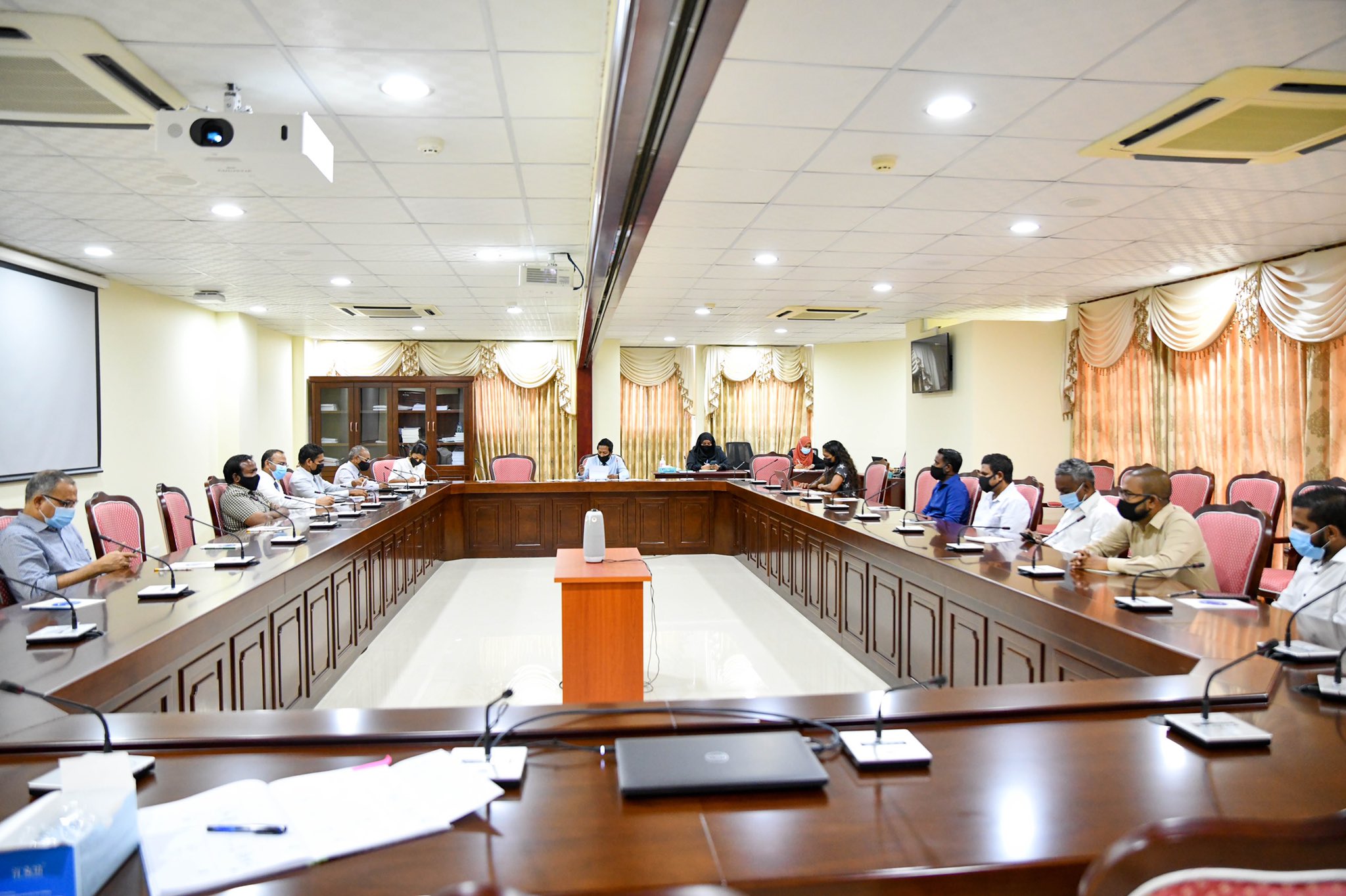 އެމްއެމްޕީއާރުސީގެ ކޮރަޕްޝަން ލިސްޓް 281އަށް، ނަންތައް ސިއްރު