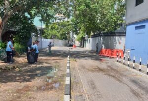 ވެއްޓުނު ގަސް ނަގައި މަގު ހުޅުވާލައިފި
