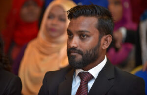 އަދީބުގެ މައްސަލަތަކުގައި ހުކުމް އޮތީ މާކުރިން ލިޔެ، ޕެންޑްރައިވްއެއްގައި ސޭވްކޮށްފަ: ޖޭއެސްސީ