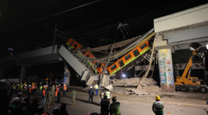 ޓްރެއިން ދަތުރު ކުރަމުންދިޔަ ބުރިޖެއް ވެއްޓި މެކްސިކޯ ސިޓީގައި 23 މީހުން މަރުވެއްޖެ