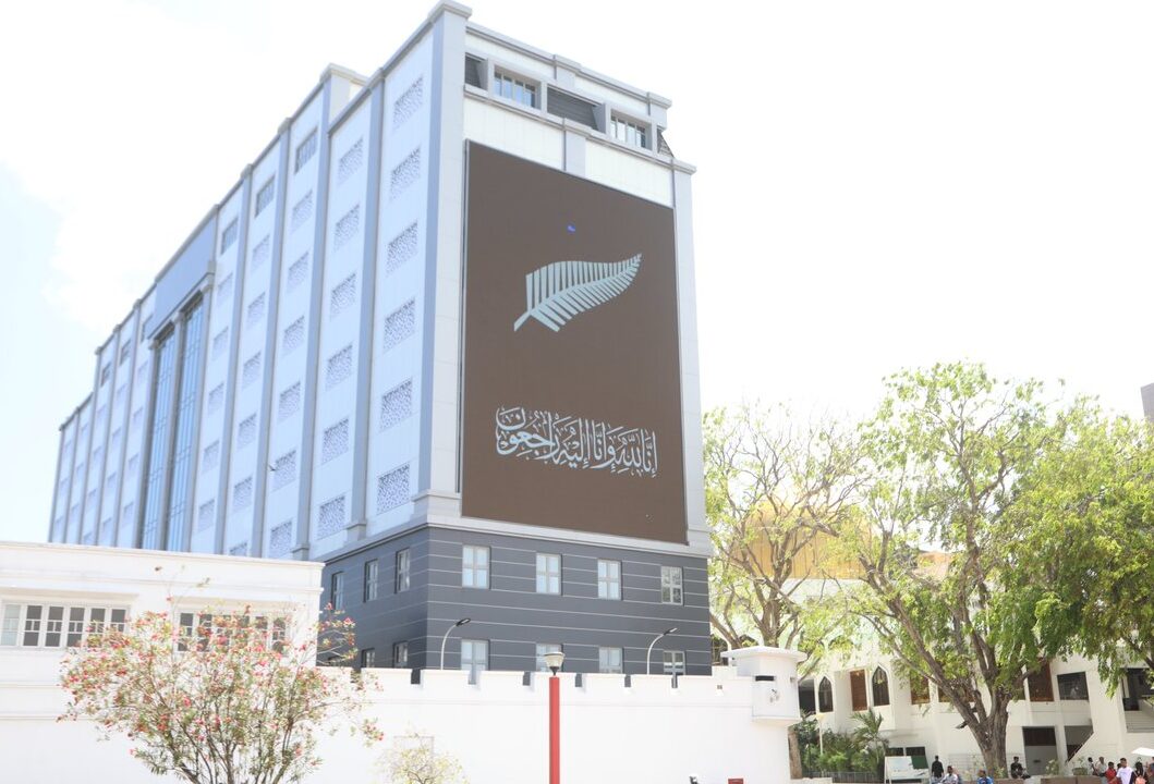 ފަލަސްތީނުގެ ދިދަ އެމްއެމްޑީއެފްގެ ބޮޑު ސްކީރީނުގައި ޑިސްޕްލޭ ކުރުމަށް މުއިއްޒު ގޮވާލައިފި