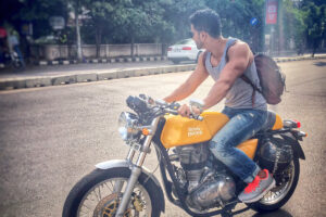 ހަރްޝްވަރުދަންގެ ސައިކަލު ވިކިއްޖެ