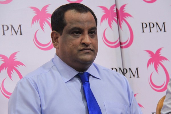 އެލްޖީއޭ ބޯޑަށް ކުރިމަތިލެއްވި ހަމައެކަނި ކައުންސިލަރަކީ ނިމާލް!