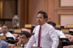 ފުލުހުންގެ އާދަވެފައިވާ ސަޤާފަތަކުން އަރައިގަނެވޭނީ ހާމަކަން ބޮޑުކޮށް ފިޔަވަޅުއެޅިގެން: އިންތި