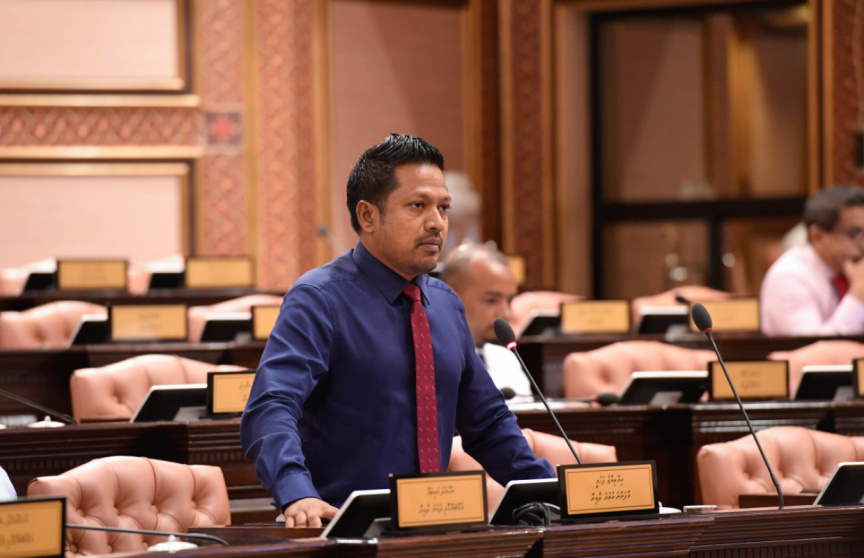 މިޤައުމު ސަލާމަތް ކުރުމަށް ރައީސް ނަޝީދަށް އިންތިހާއަށް ބޭނުންވޭ: އިންތި