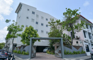 ޕްލޭނިން މިނިސްޓްރީގެ މުވައްޒިފަކު ވަޒީފާއިން ވަކިކުރީ ގަވާއިދާ ޚިލާފަށް ކަމަށް ޓްރިބިއުނަލްއިން ނިންމުމާ ގުޅިގެން އަލުން ވަޒީފާ ދީފި