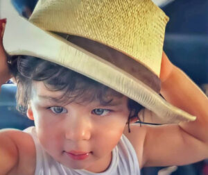 ތައިމޫރުގެ މީގެކުރިން ނުފެންނަ ލޯބި ފޮޓޯއެއް!