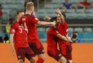 ތުރުކީ އަތުން މޮޅުވެ ސްވިޒަލެންޑް އުއްމީދުގައި