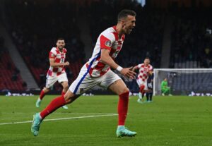 ސްޕެއިން މެޗުގެ ކުރިން ކްރޮއޭޝިއާގެ ޕެރިސިޗް ކޮވިޑަށް ޕޮޒިޓިވްވެއްޖެ