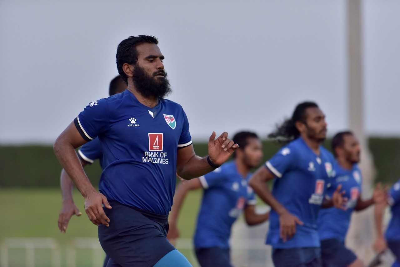 ދަގަނޑޭ ކޮވިޑަށް ނެގެޓިވް، މާދަމާ އަލުން ޤައުމީ ޓީމާއި ގުޅެނީ